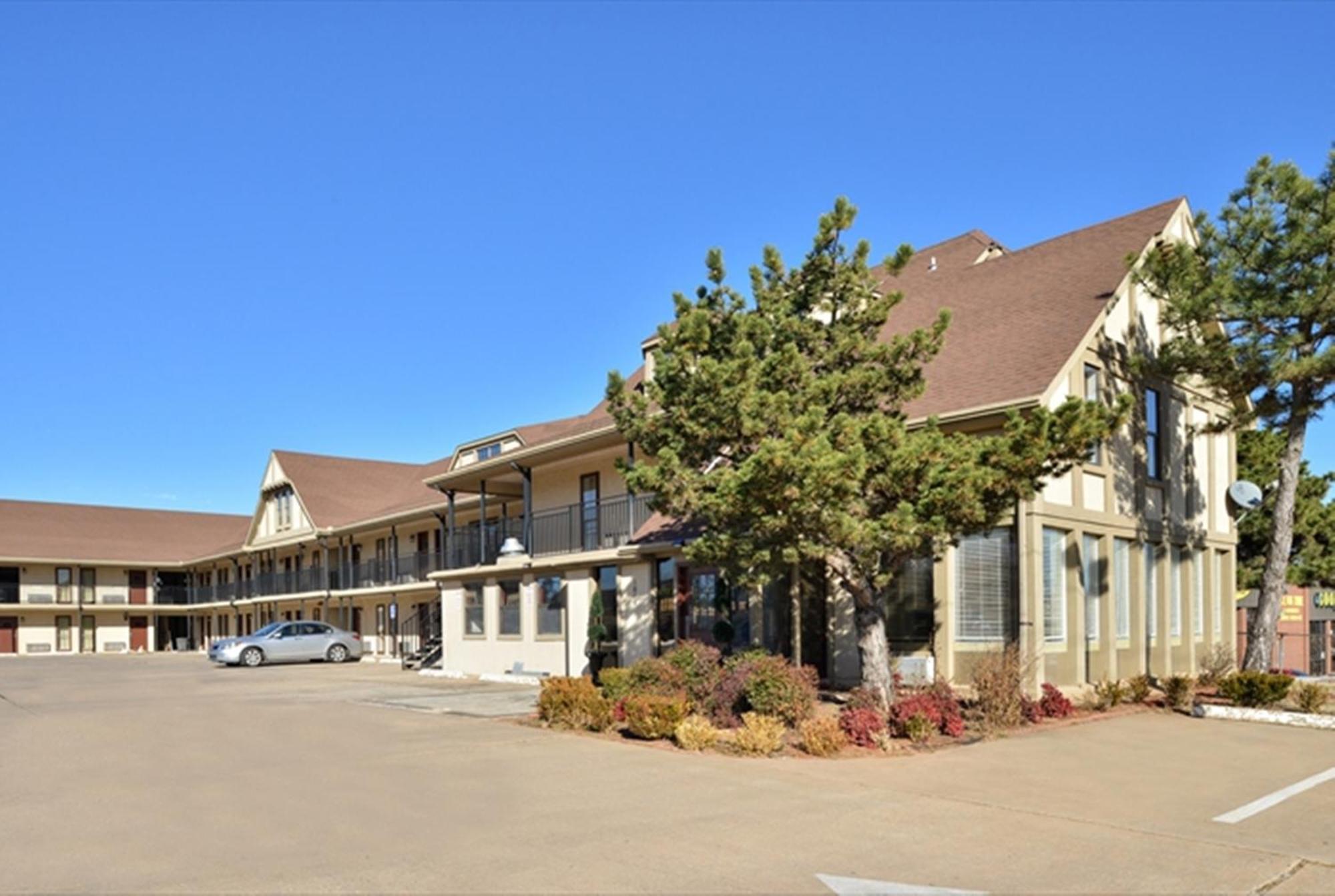Executive Inn Edmond Exterior foto